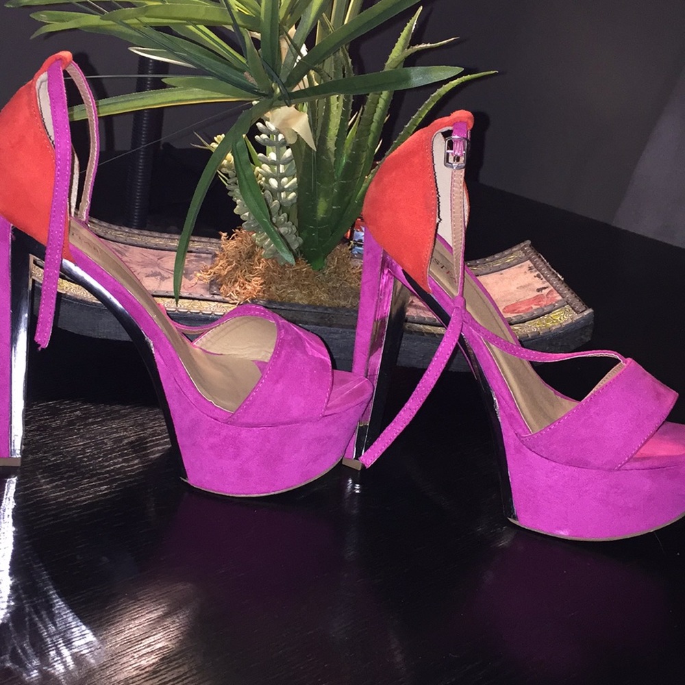 Pink platform pumps  with mirror heel
